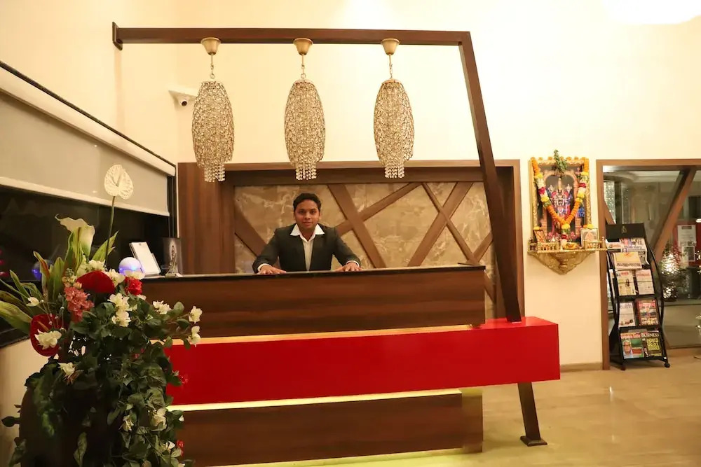 Hotel Reyansh Grand