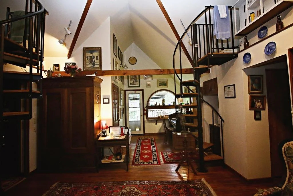 The Ebenezer House Bed & Breakfast
