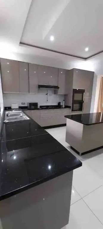 Villa with 4 bedrooms