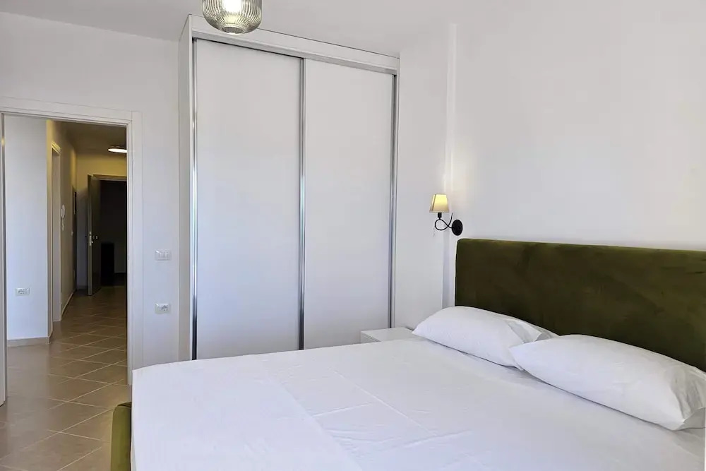 Ionian Blue Escape 304