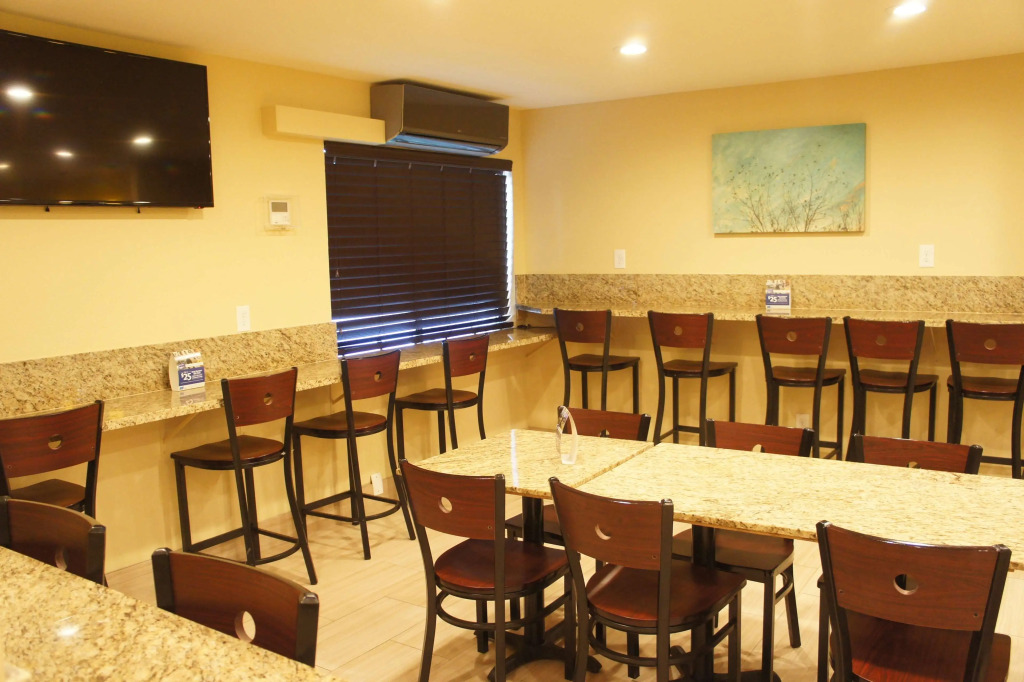Best Western PLUS Inn of Hayward