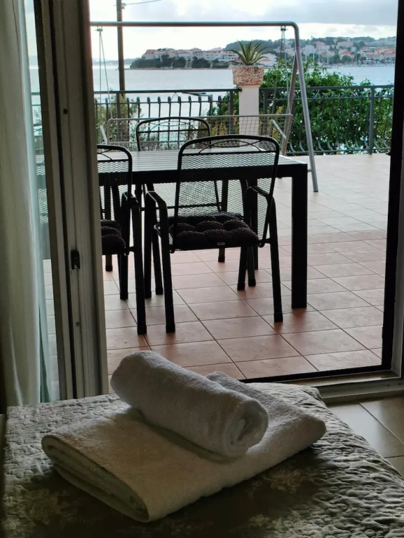 A1 Beachfront apt With big Terrace and sea View