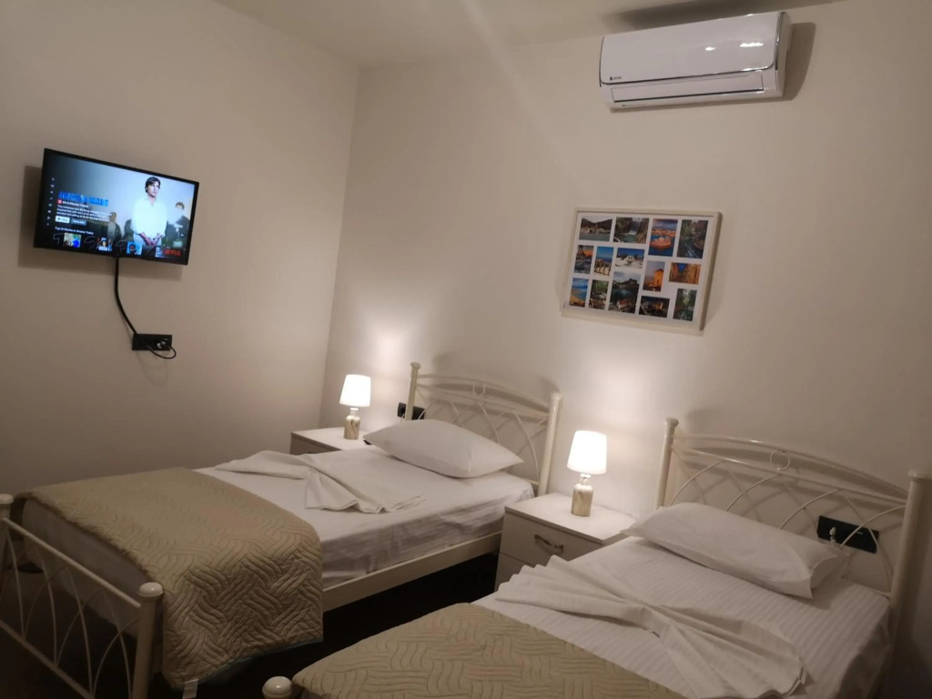 Sunny Holidays Apartment