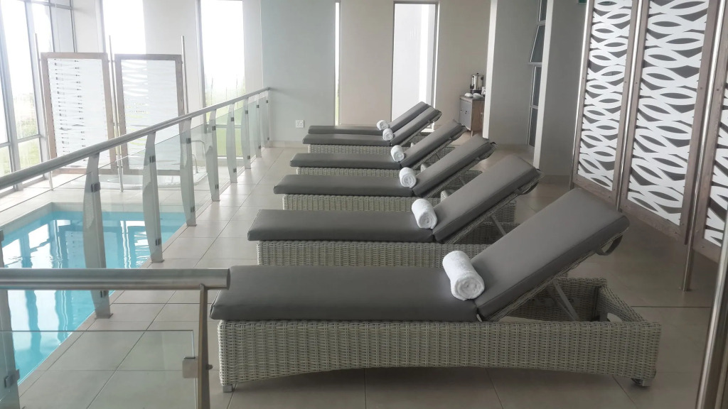 Pinnacle Point Beach & Golf - Penthouse & Villa
