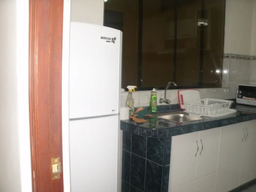 Angelicas House 2BR Near Airport Terrace WiFi