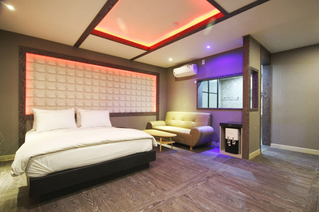Qook Motel