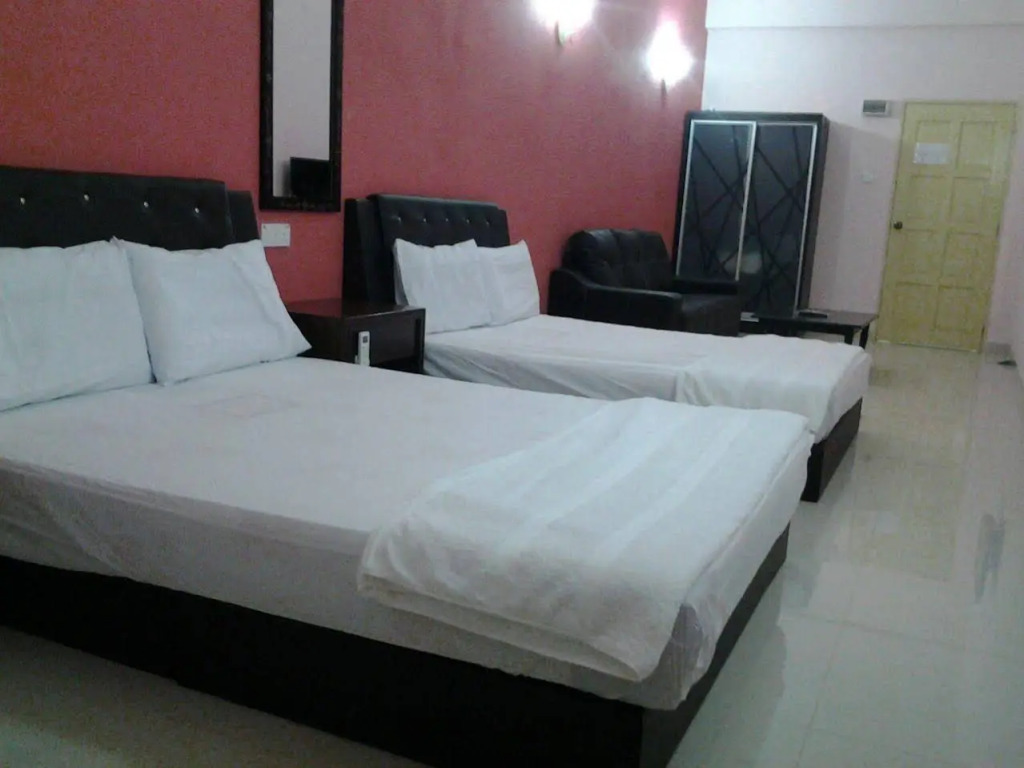 D'Family Hotel
