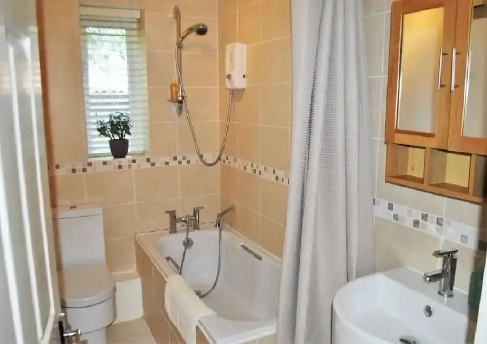 Elizabeth Court Stylish Two-Bedroom Apartments in Windsor