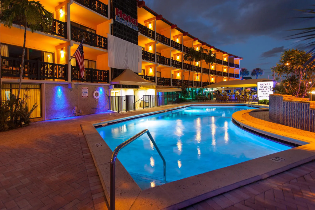 The Garden Hotel & Resort