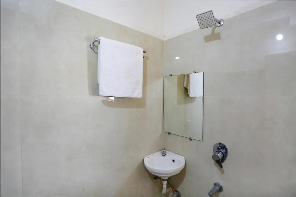 Fabhotel Destiny 74