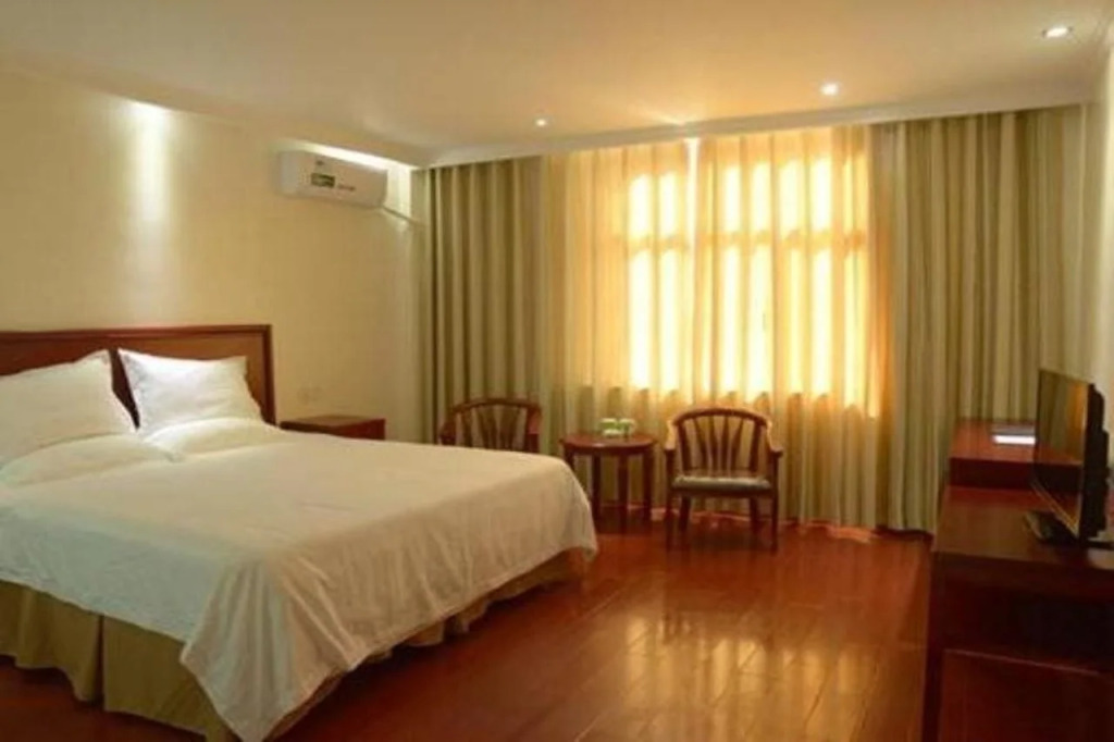GreenTree Inn Heze Development Zone Guangzhou Road Yuehua Express Hotel