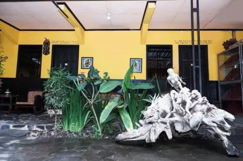 Udan Mas Guest House & Galery