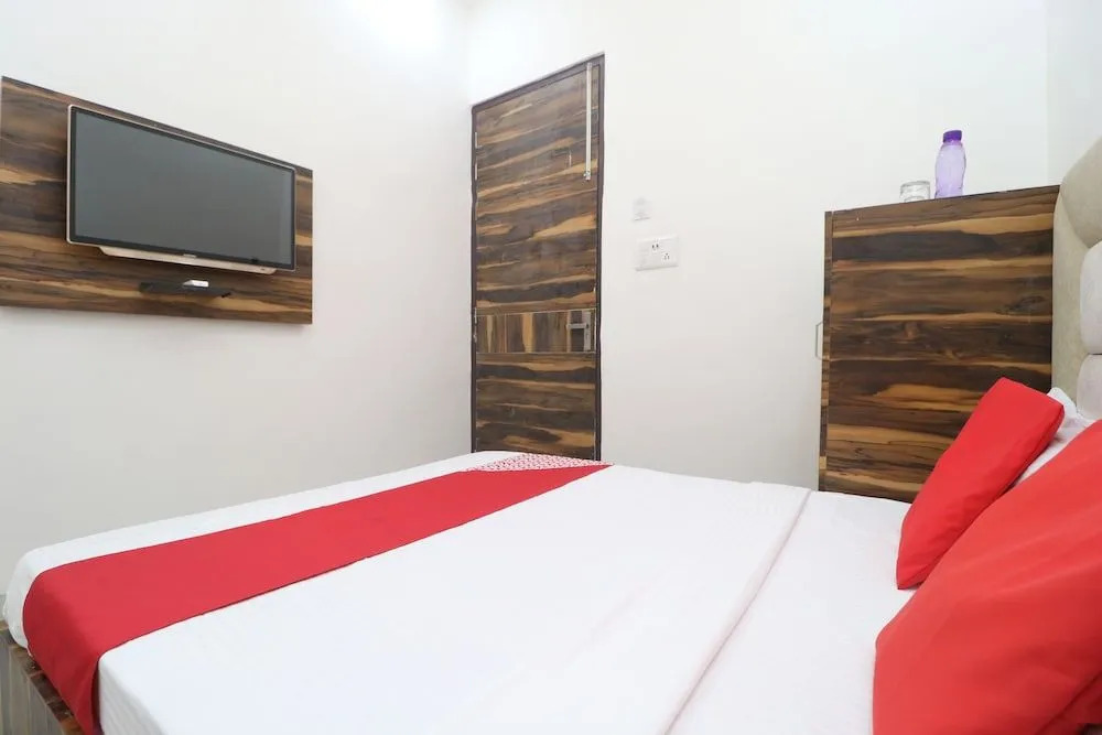 Oyo 39638 Hotel Indigo