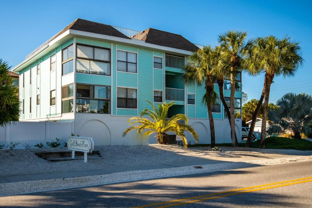 Beach Potato - 3404 Gulf Dr 5