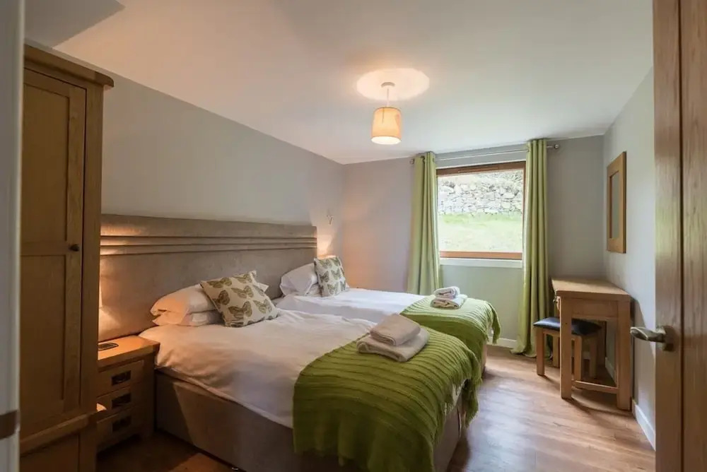 Lord Galloway 33, Newton Stewart