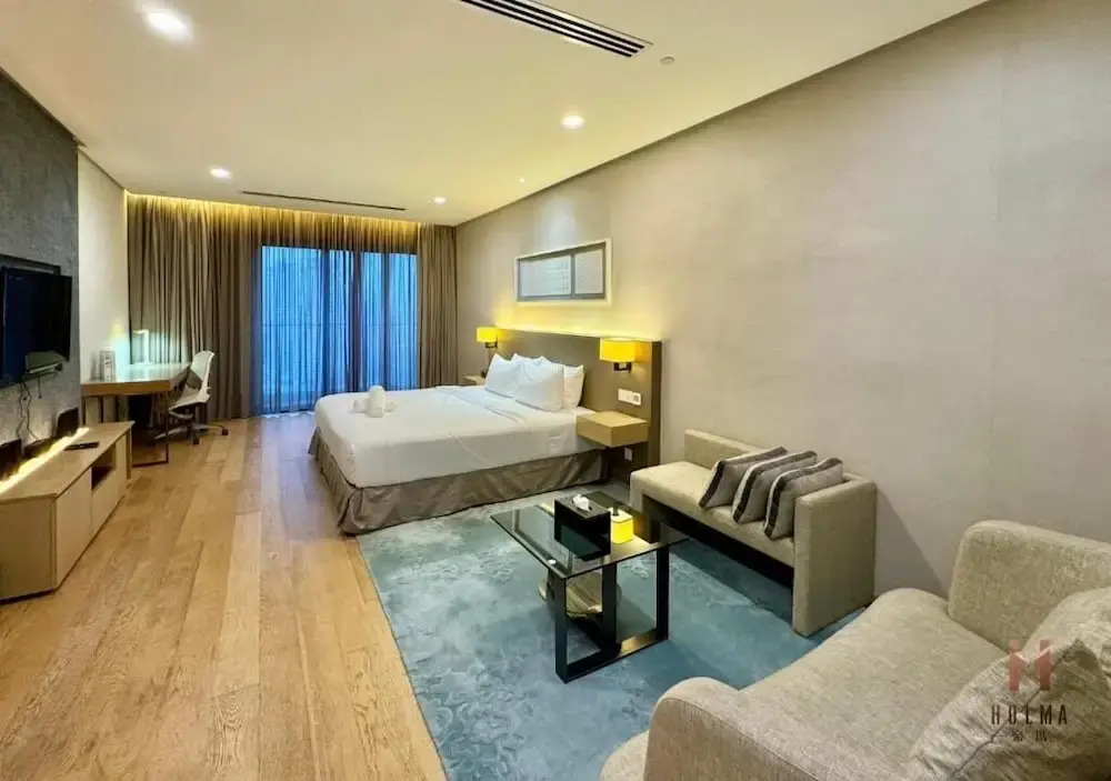 Signature Apartment at 188 Suites