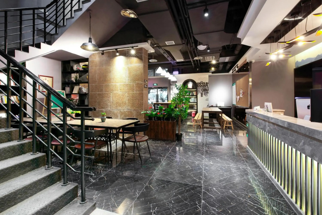 Zou Qu Ye Travel Hotel