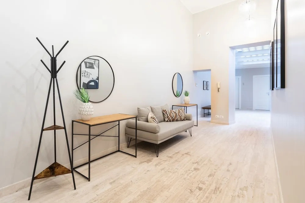 Sonder at Via Croce