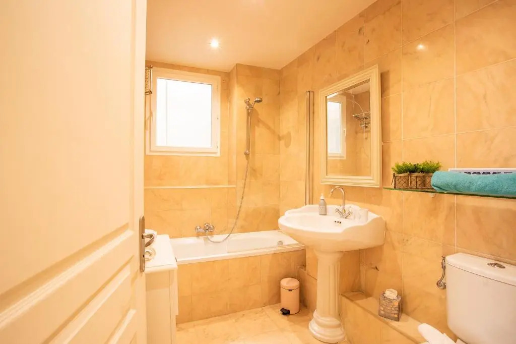Le Foch Ap4244 by Riviera Holiday Homes