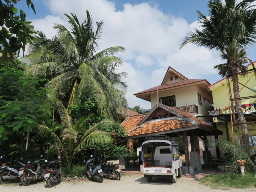 Family House Resort, Haad Rin