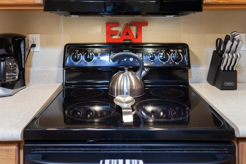 4BR Newly Furnished Home w/ Pool Heater