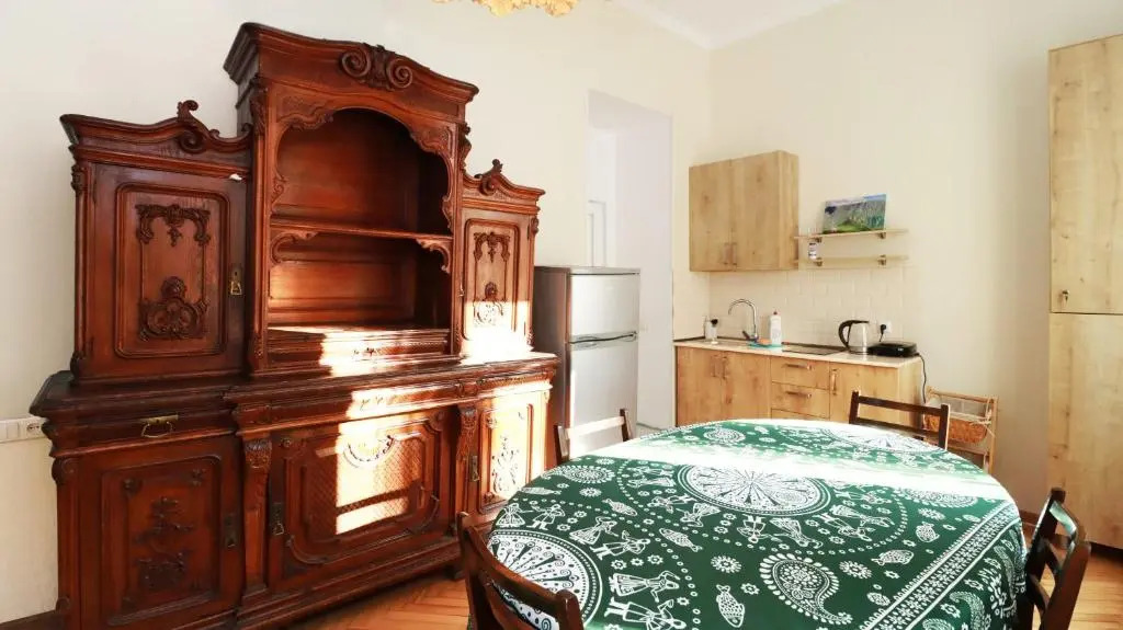 Bright and cozy 1BR apt in the heart of Tbilisi