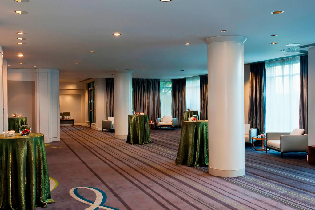 Delta Hotels by Marriott Victoria Ocean Pointe Resort