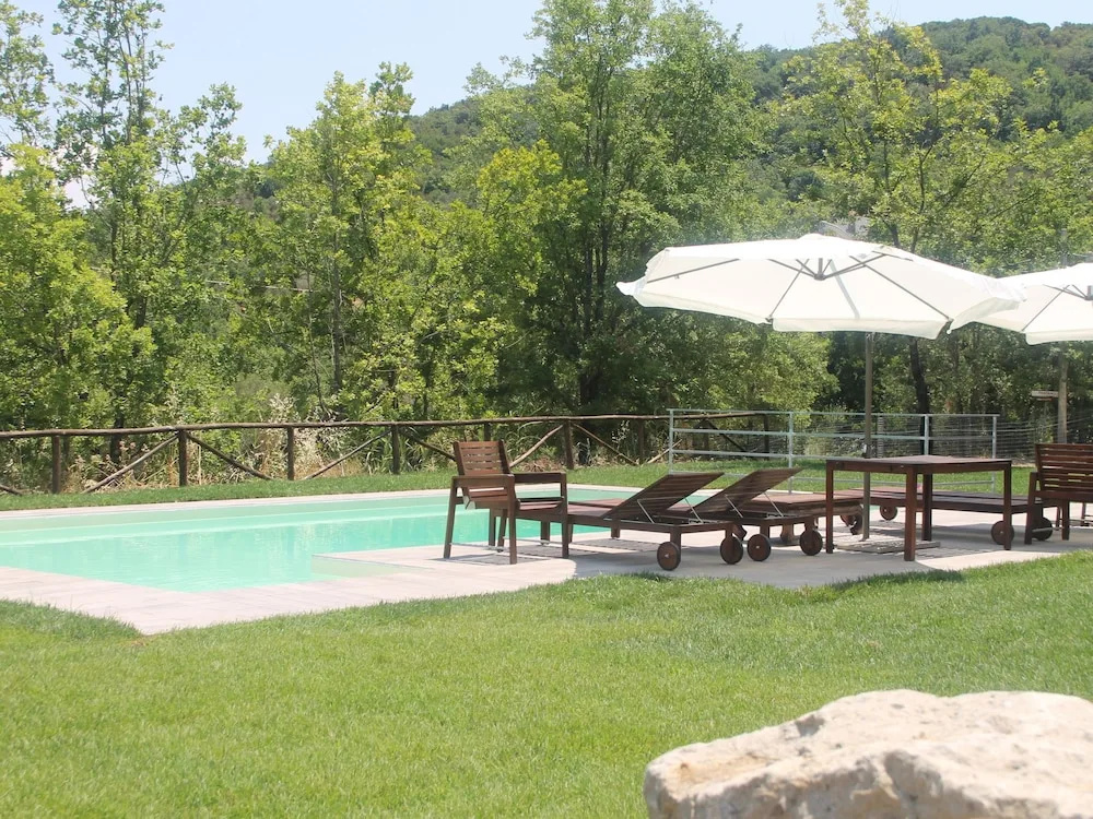 House in the Cilento with Pool And Views of the Hills From the Large Terrace