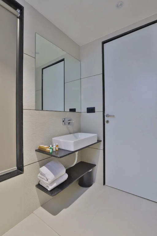 Hotel Elements