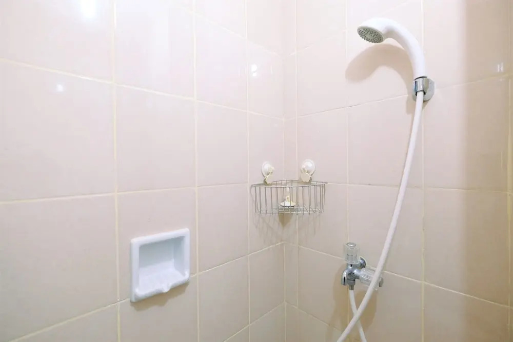 Comfy 2Br Gading Greenhill Apartment