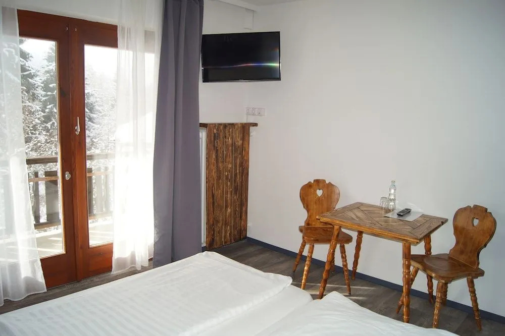 La Irmania Pension