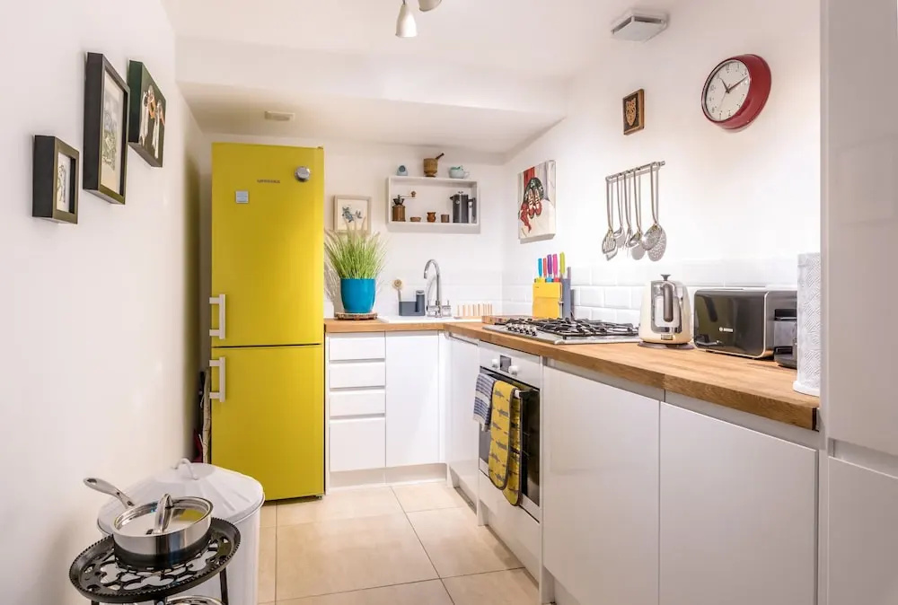 1 Bedroom Apartment Near Central Brighton