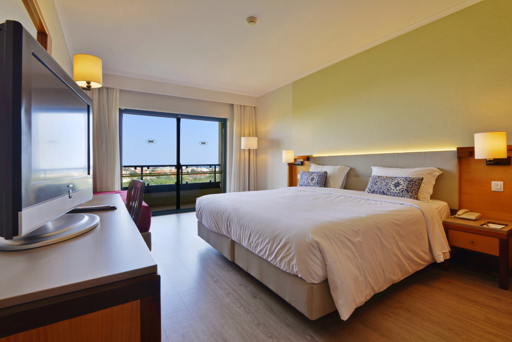 Holiday Inn Algarve Albufeira by IHG