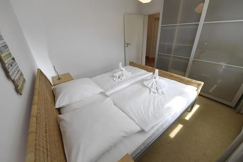 Haus "Concordia" F512 - WG 02 "Seedorf" mit Terrasse, strandnah