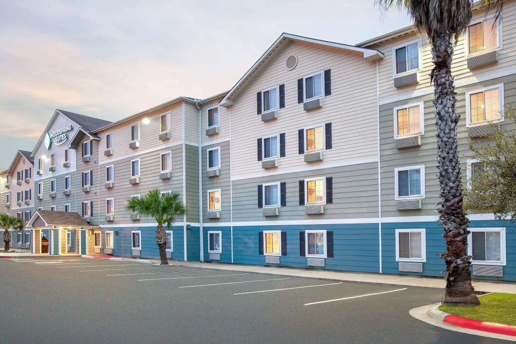 WoodSpring Suites Pharr