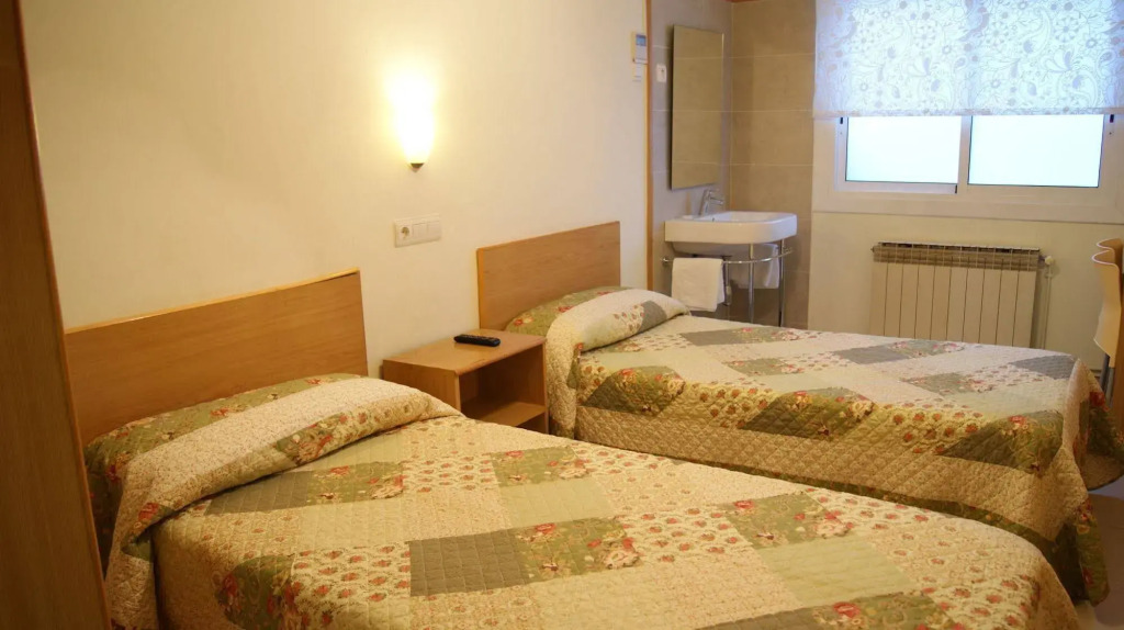 Hostal BESTPRICE Barcelona Stadium