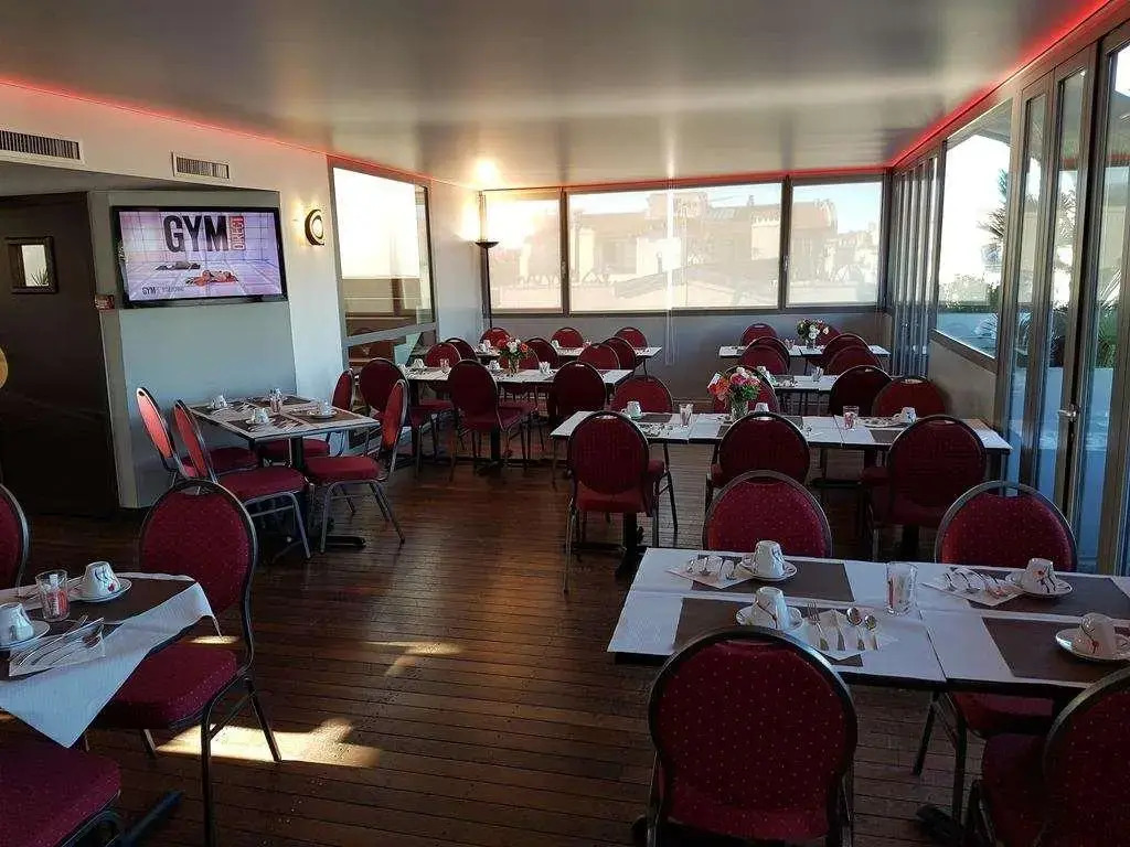 Отель Goldstar Resort