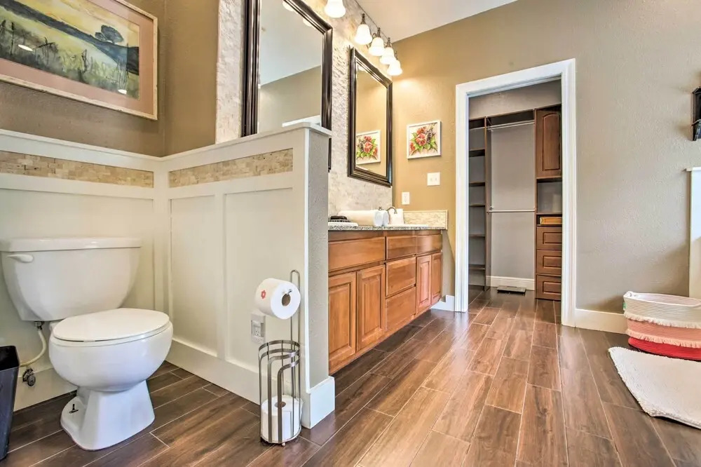 Waveland Family House, 4-minute Drive to the Beach