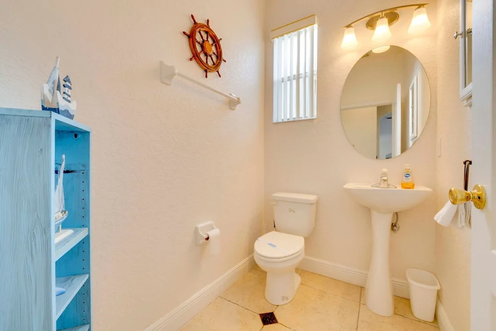 Large Villa - Close to Disney with extended patio and golf course views