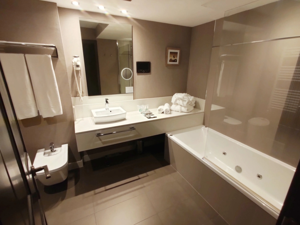 Costa Esmeralda Suites