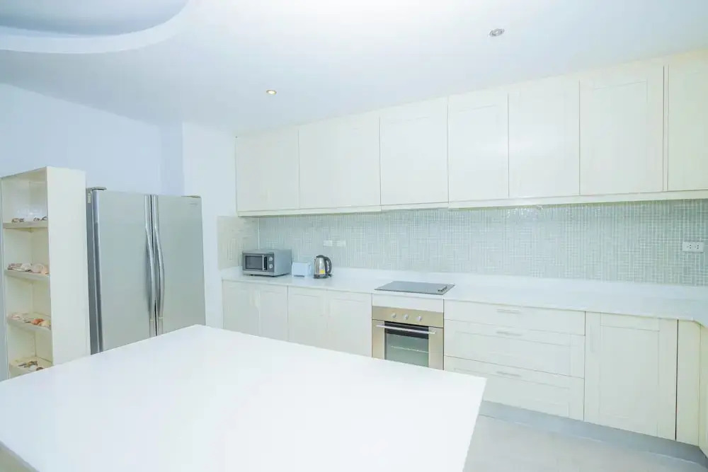 Roomquest Utopia Kata and Residence
