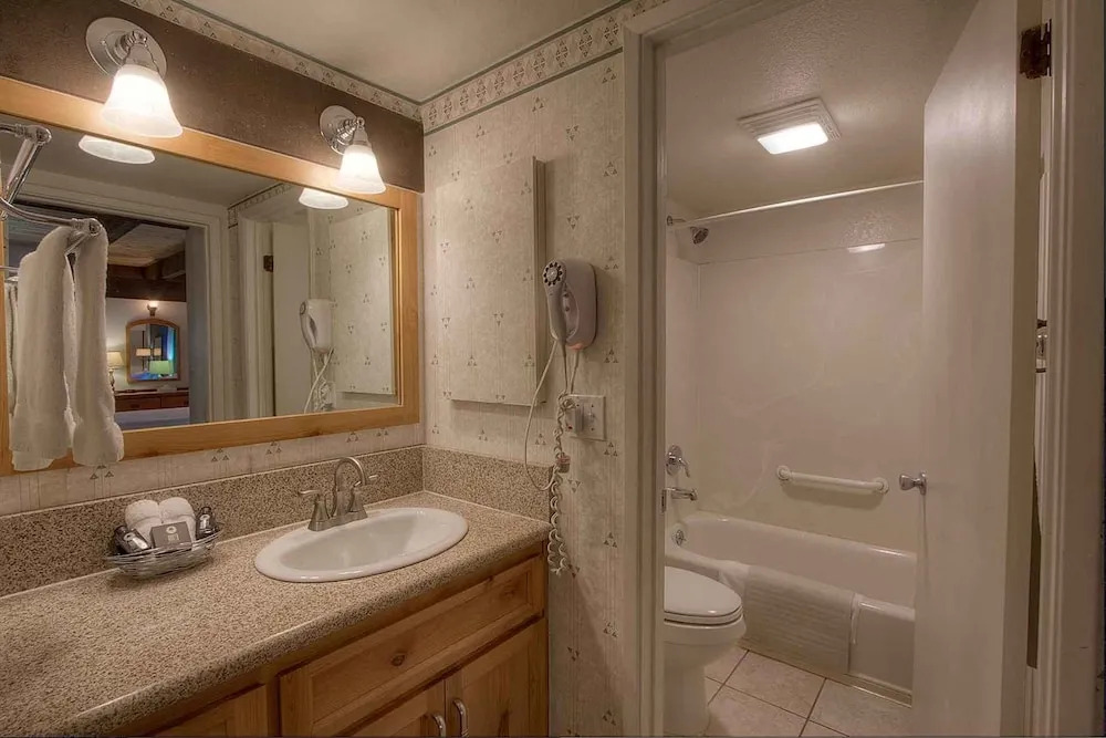Bear Lake Hideaway by Lake Tahoe Accommodations