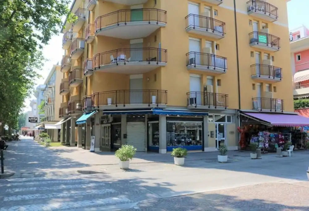 Lovely Bright Flat Near the Beach