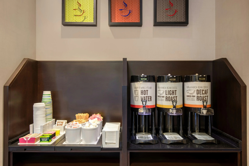 Hampton Inn by Hilton Toronto Airport Corporate Centre