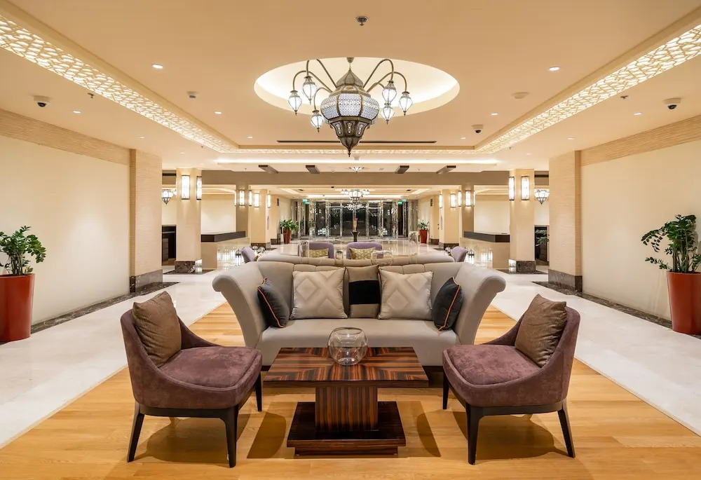 GLOBALSTAY. Sarai Apartments on the Beach
