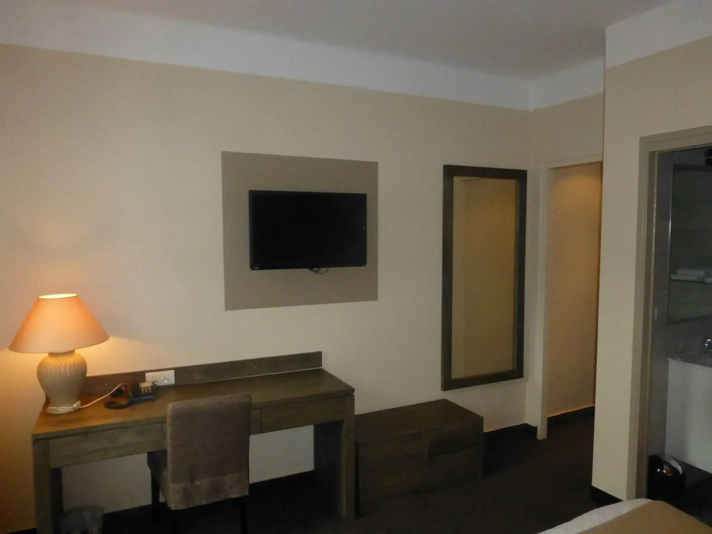 Hôtel Bristol Union Intra Muros