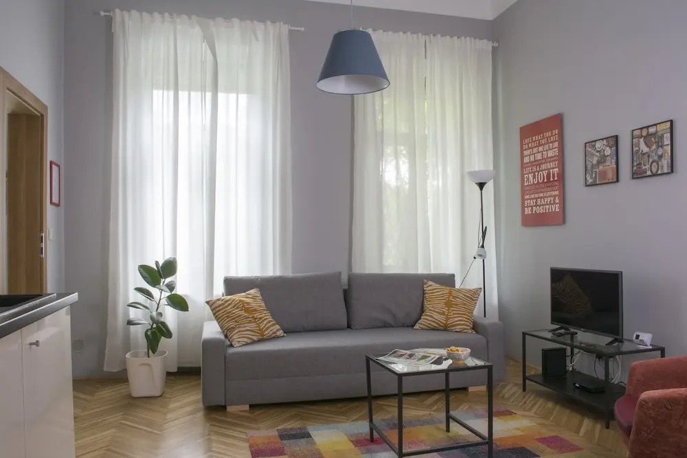 Curry Apartments