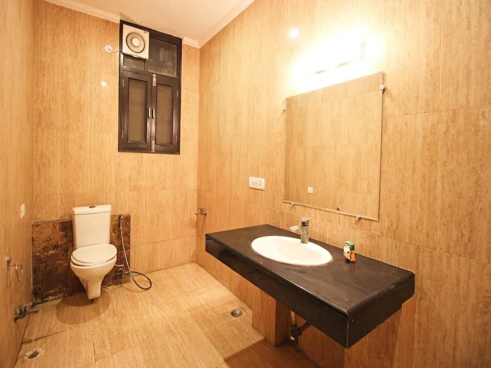 OYO Flagship 273 Noida Expressway SEZ