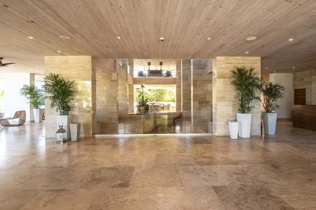 Hodges Bay Resort & Spa, an HQ Luxury Resort & Residences