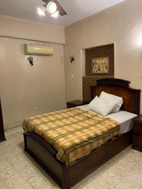 Pyramids Palace Hotel
